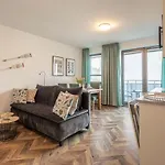 Apartment Ambria Rose *
