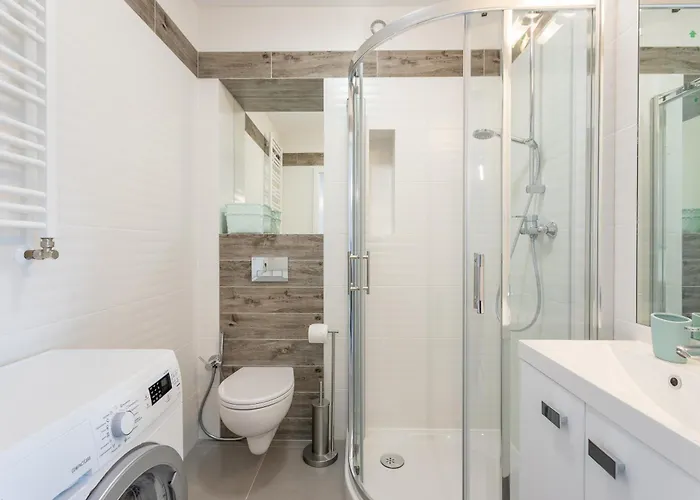 Ambria Rose シフィノウイシチェ